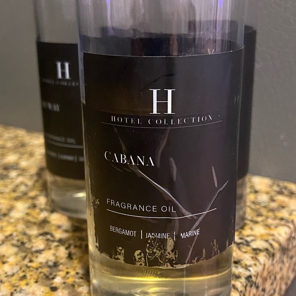 Hotel Collection Diffuser With 3 Used Fragrance Oils - Picture 3 of 8